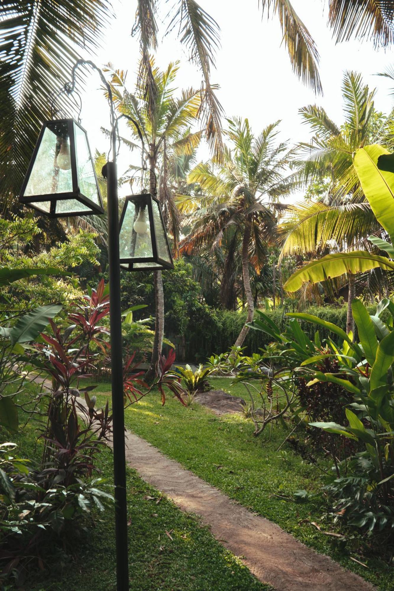 Hotel Dreamtime Hikkaduwa Esterno foto